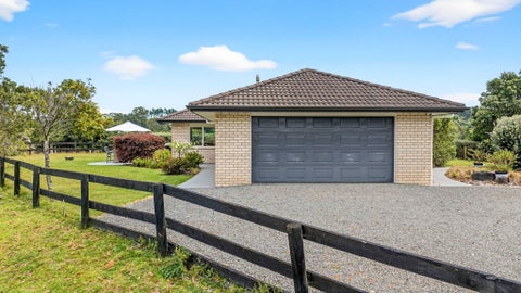 1014 South Head Road, Helensville