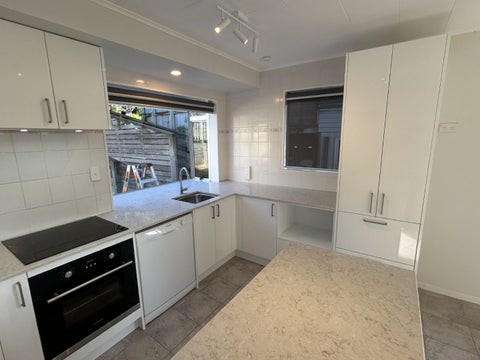15 The Anchorage, Whitby, Porirua