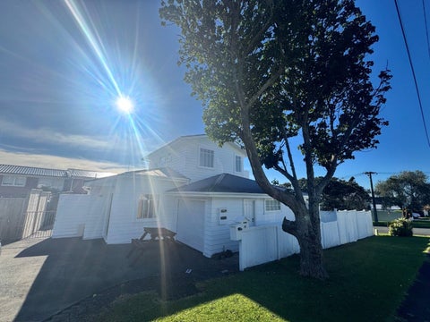 4A Rewiti Avenue, Takapuna, Auckland