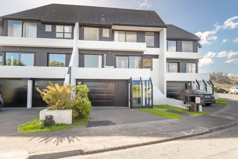 22 Tamahine Street, Maupuia, Wellington