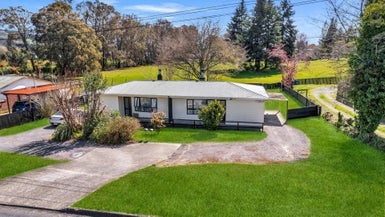 7B Bellvue Road, Kawaha Point, Rotorua
