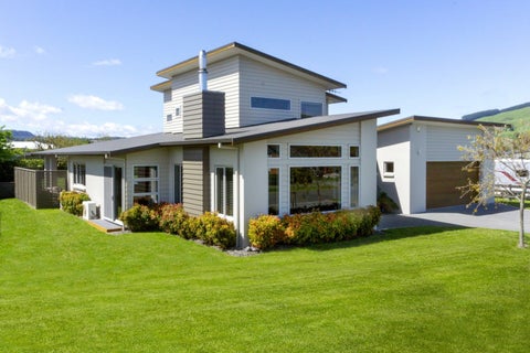 8 Pukeko Way, Taupo