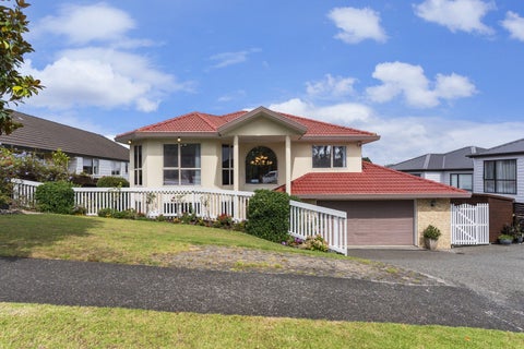 64 Whitford Road, Botany Downs, Auckland