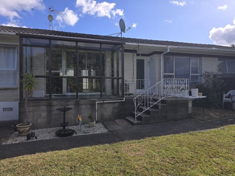 2/15 Parker Avenue, New Lynn, Auckland