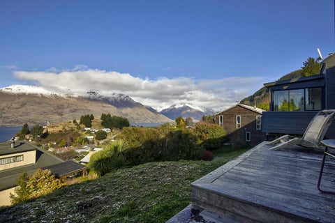 6 Caples Place, Fernhill, Queenstown