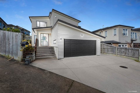 98 Tamahere Drive, Glenfield, Auckland