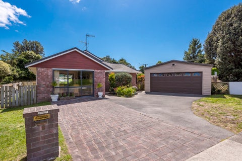 2 Realm Drive, Paraparaumu