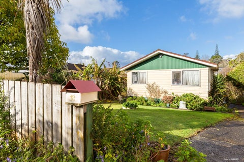 18 Hydra Place, Glen Eden, Auckland