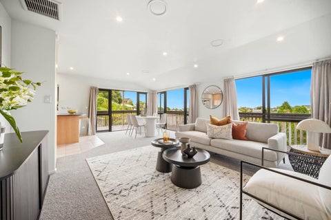 278A Glamorgan Drive, Northcross, Auckland
