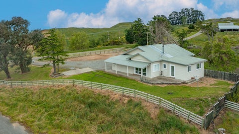 708 Old Hill Road, Porangahau