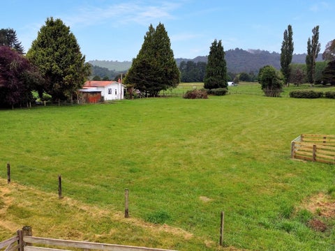 19 Tio Street, Kakahi, Kakahi