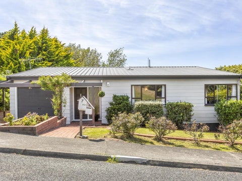 7 The Yardarm, Whitby, Porirua