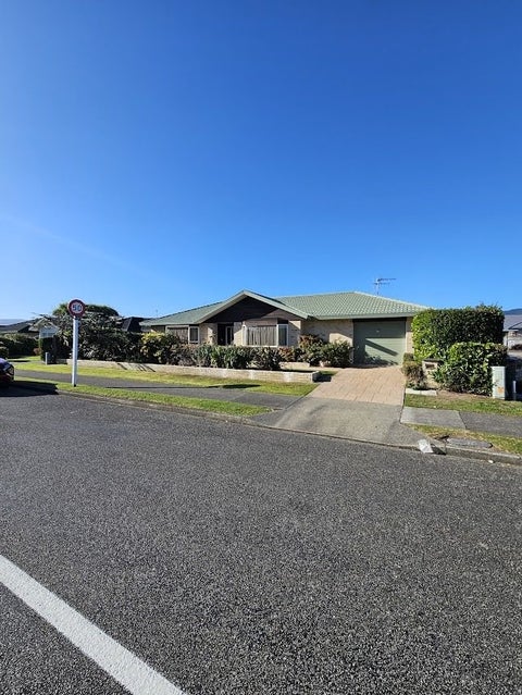 2A Cedar Drive, Paraparaumu Beach, Paraparaumu
