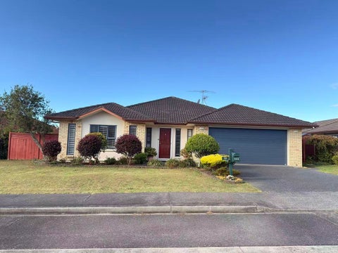 10 Mary Forgham Drive, Greenhithe, Auckland