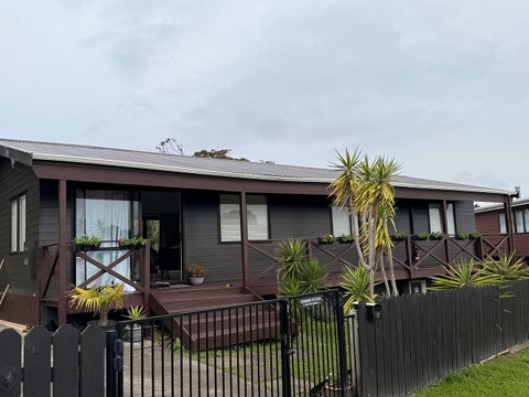17 Mona Vale, West Harbour, Auckland