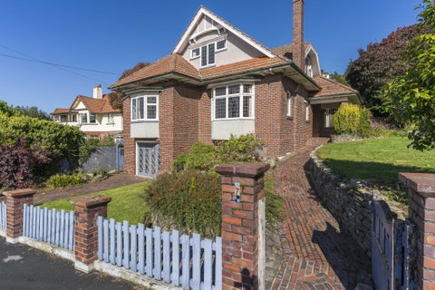 7 Mavis Street, Saint Clair, Dunedin