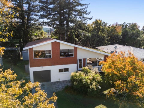 5 Lorraine Place, Glenview, Hamilton