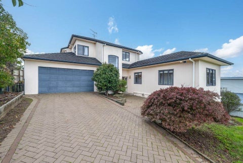 10 Beach Road, Mellons Bay, Auckland