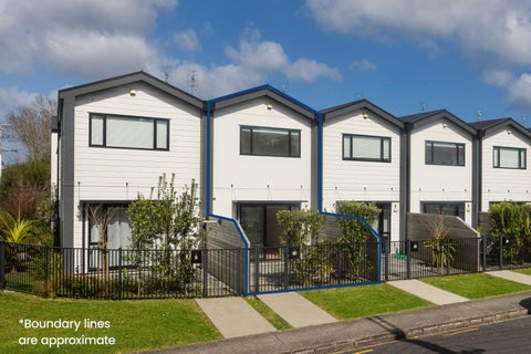 2A Stokes Avenue, Te Atatu Peninsula, Auckland