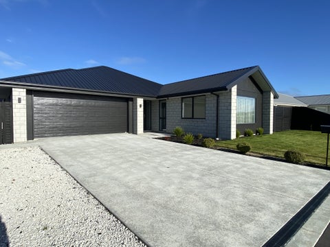 45 Candlesticks Crescent, Lincoln, Lincoln