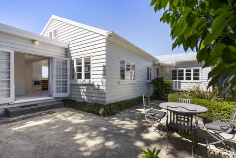 8 Baroda Street, Khandallah, Wellington