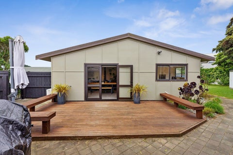 24 Norfolk Crescent, Otaki Beach, Otaki