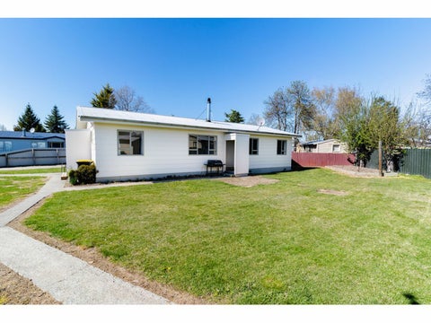 19 Cass Crescent, Twizel