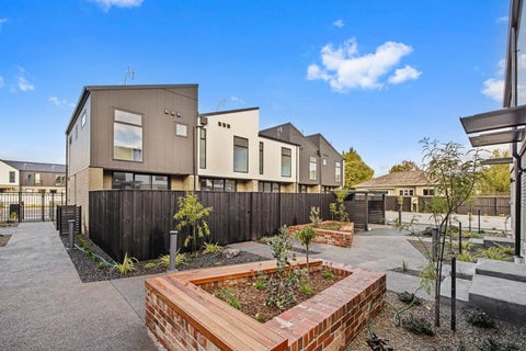 2/235 Cranford Street, St Albans, Christchurch