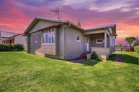30 Cloten Road, Stratford