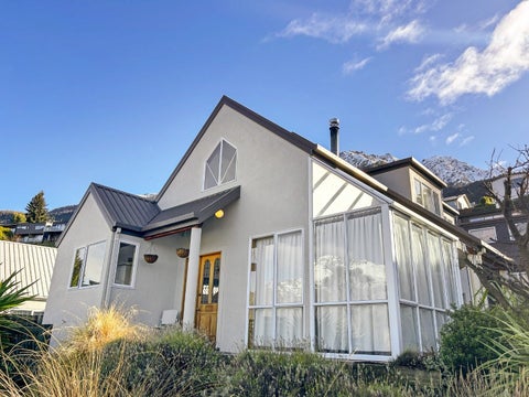 34A Sainsbury Road, Fernhill, Queenstown