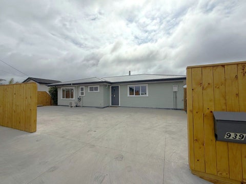 939 East Coast Road, Torbay, Auckland