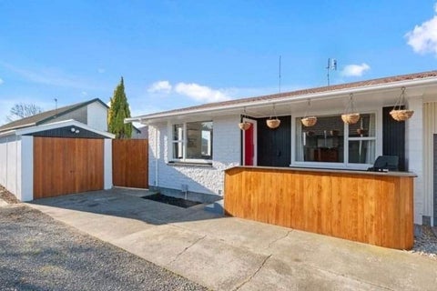 2/182 Bowhill Road, New Brighton, Christchurch