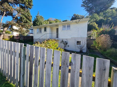195 Sievers Grove, Cannons Creek, Porirua