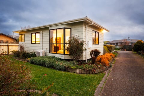 26 Peppertree Glade, Kelvin Grove, Palmerston North