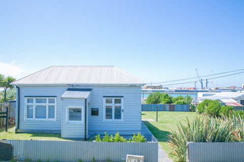 53 Blackwater Street, Bluff