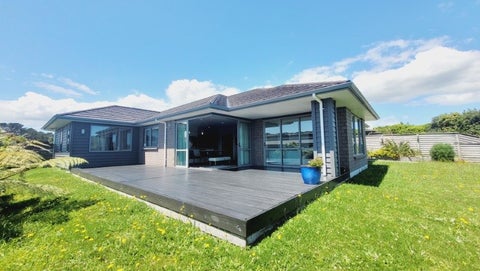 32 Sumner Terrace, Aotea, Porirua