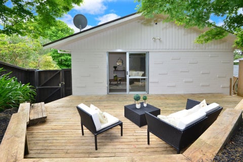 1/19 Ayton Drive, Tōtara Vale, Auckland