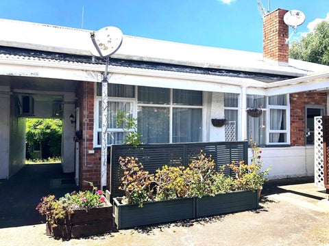 7/9 August Place, Greenlane, Auckland