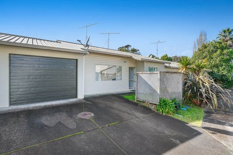 6/372 Whangaparaoa Road, Stanmore Bay, Whangaparaoa
