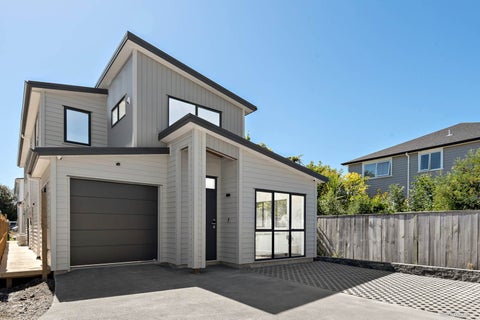 12 Arorangi Rise, Te Atatu Peninsula, Auckland