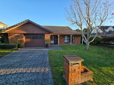 36 Awanui Drive, Waikanae, Waikanae