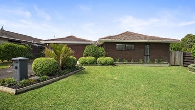 34 Borrowdace Avenue, Botany Downs, Auckland