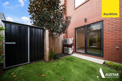 10/10 Yeovil Road, Te Atatu Peninsula, Auckland