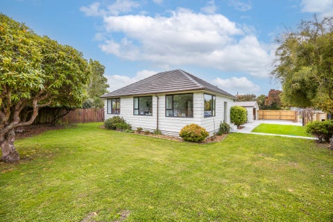 32 Bateman Avenue, Bryndwr, Christchurch