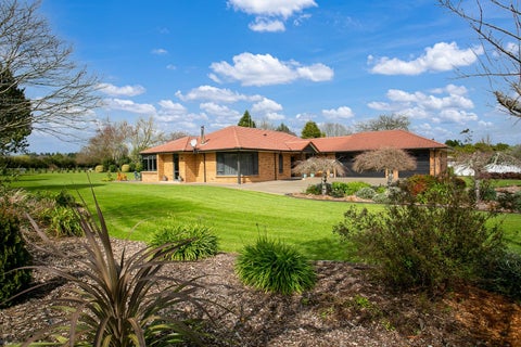 71 Athlone Drive, Cambridge, Cambridge