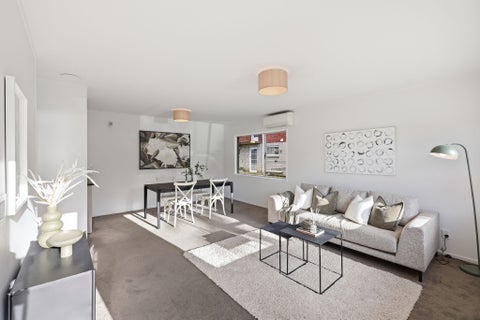 1/92 Lake Road, Northcote, Auckland