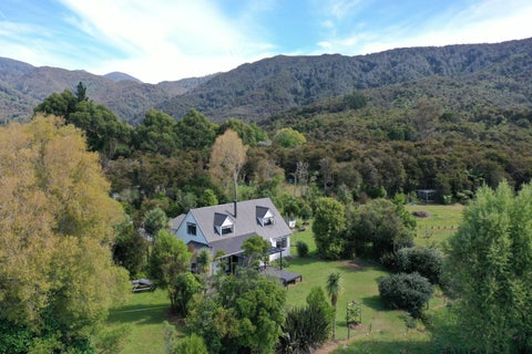 46 Onekaka Iron Works Road, Takaka