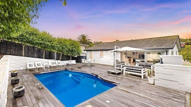 54 Maxwelton Drive, Mairangi Bay, Auckland