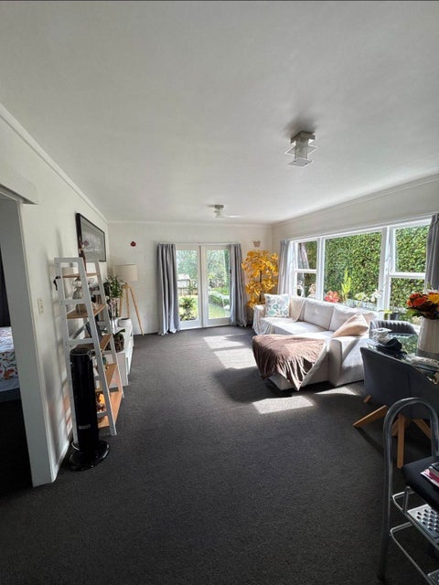 16 Worcester Road, Meadowbank, Auckland