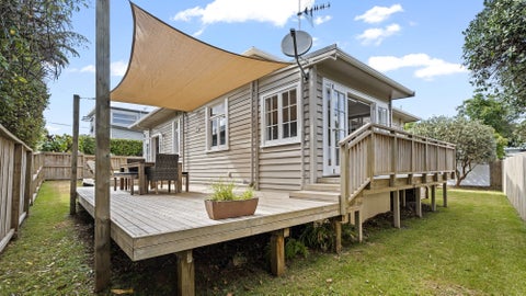 35A Queensway, Three Kings, Auckland